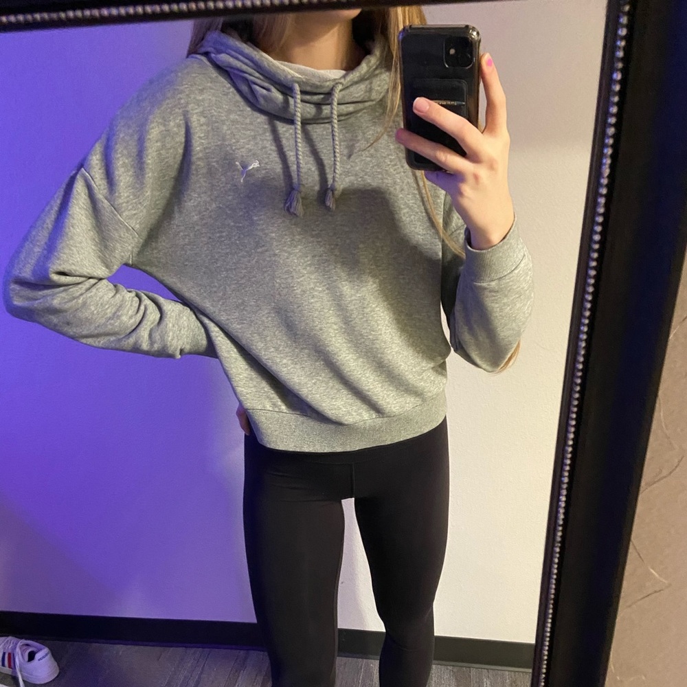 ⭐️COWL NECK CROPPED HOODIE PUMA⭐️